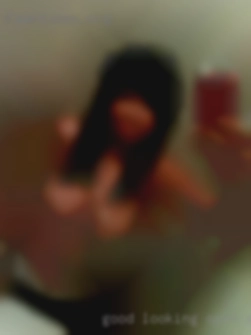 Good looking, open sex partner for threesome minded.