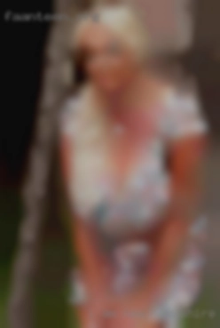I am   a  gentle and kind New Hampshire cougars Asian woman.